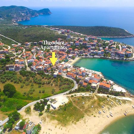 Theodore Apartments Skála Marión Kültér fotó