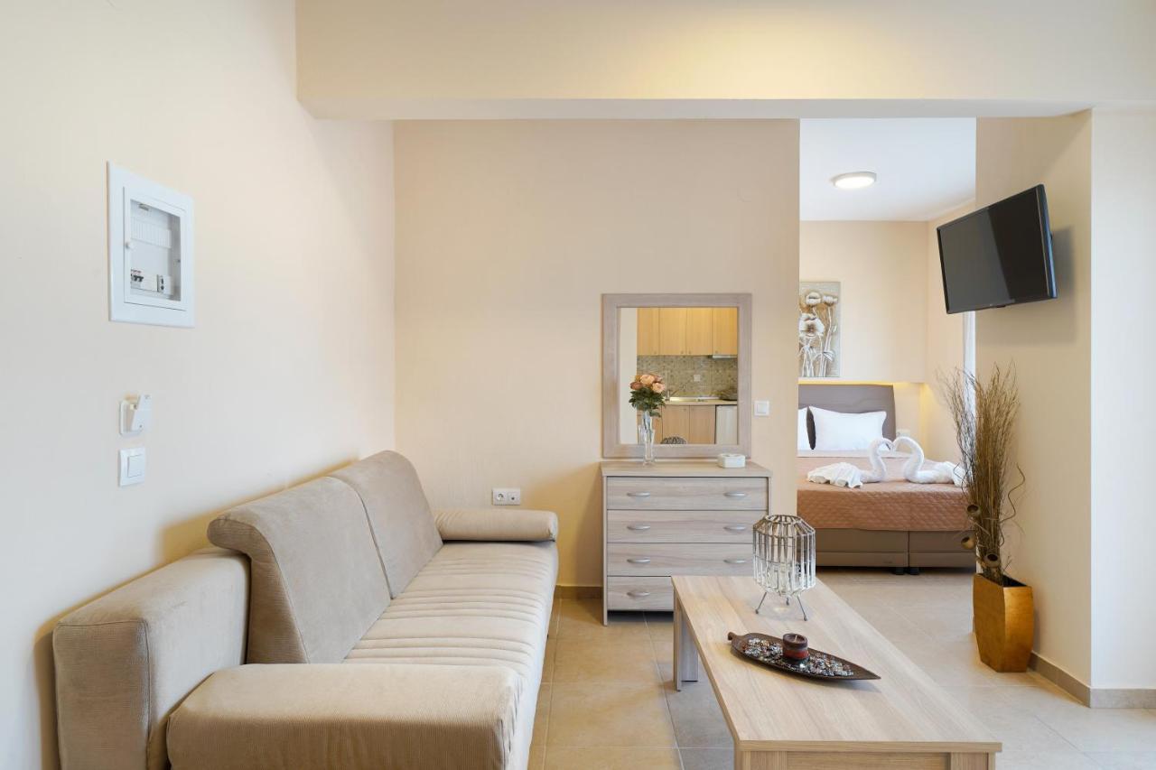 Theodore Apartments Skála Marión Kültér fotó