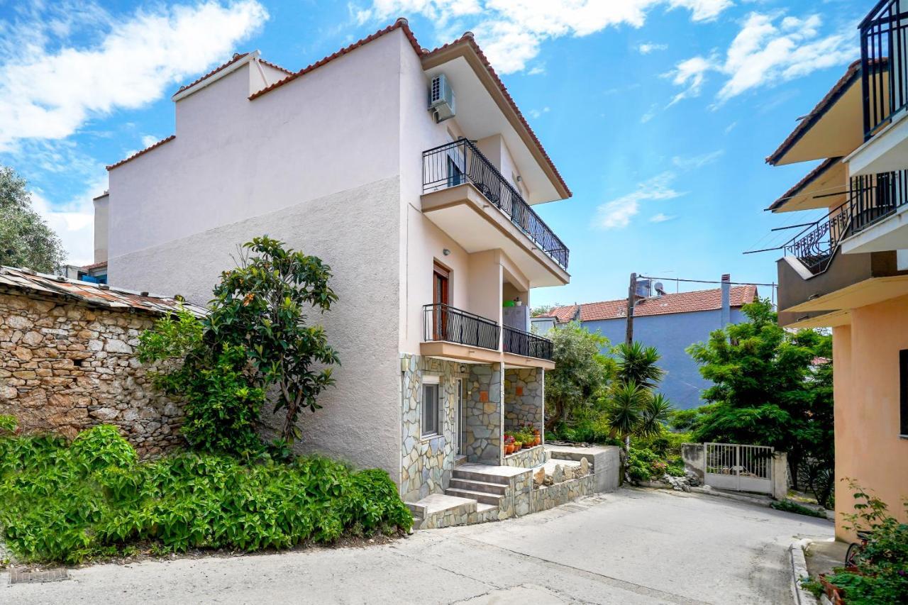 Theodore Apartments Skála Marión Kültér fotó